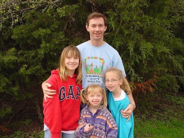 Amber, Brooke, Kara and John Boldt.JPG